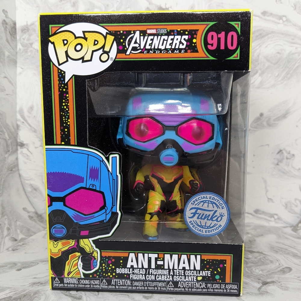 Funko Pop Avengers Endgame Blacklight Ant Man 910 MIB